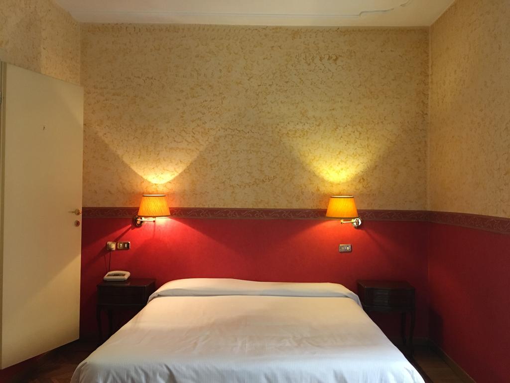 Hotel Trinita Dei Monti Rome Buitenkant foto